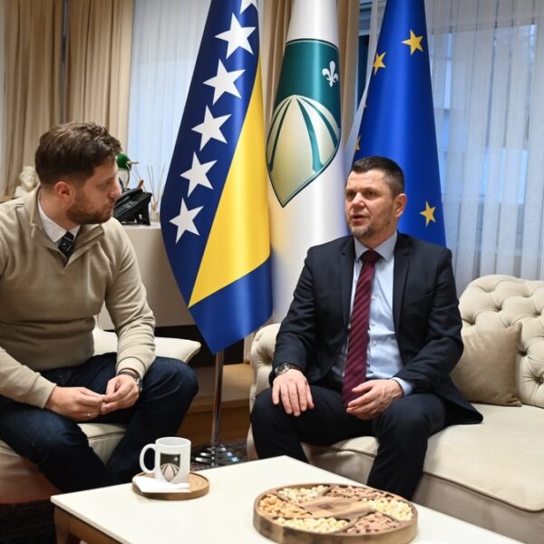 587784809_18339279154234636_1408415311662020056_n