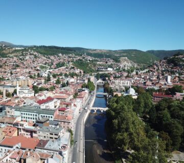 Drvenija pogled prema starom gradu2 6 1 360x320
